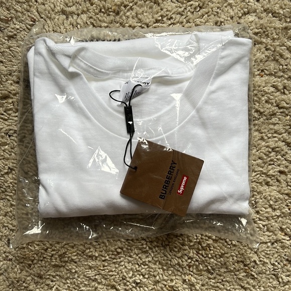 Burberry Supreme Box logo short sleeve tee - Picture 2 of 3